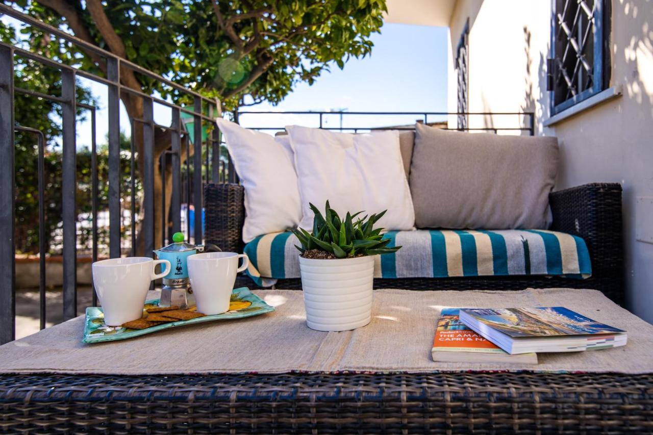 Familiaris Pompei Holiday Home Екстер'єр фото