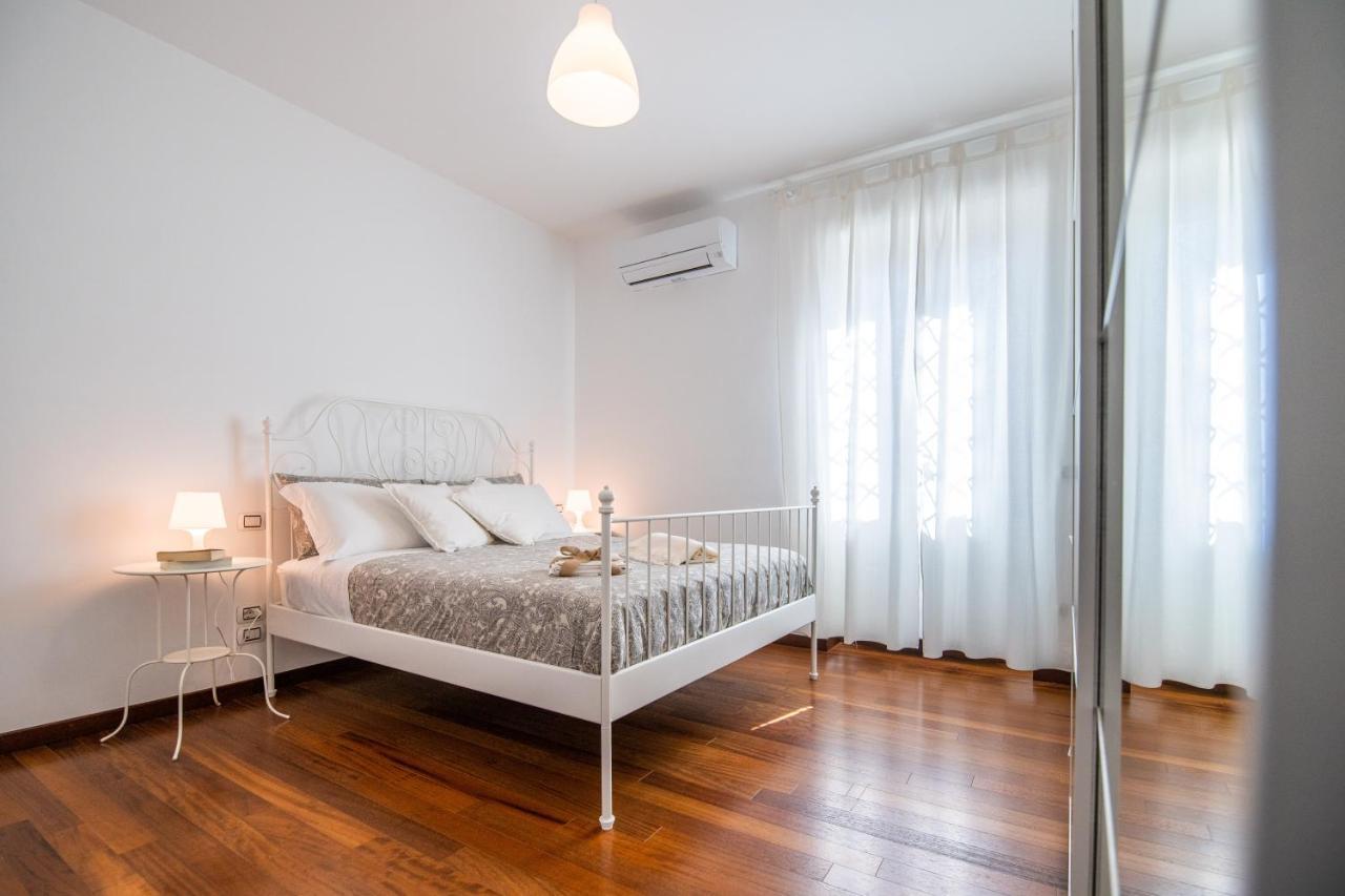 Familiaris Pompei Holiday Home Екстер'єр фото